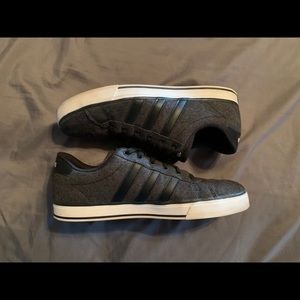 Men’s adidas- size 11